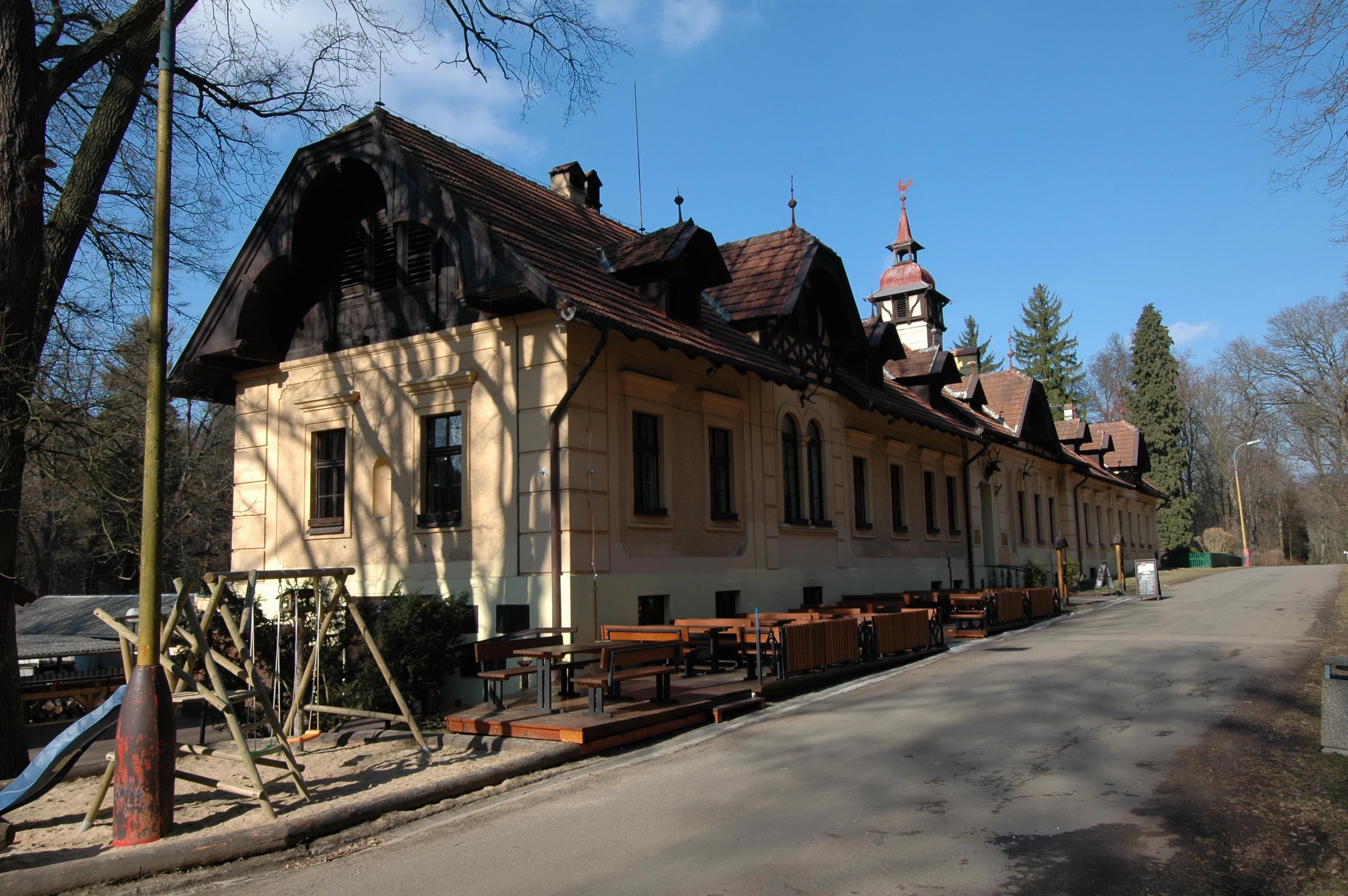 Exteriér 04